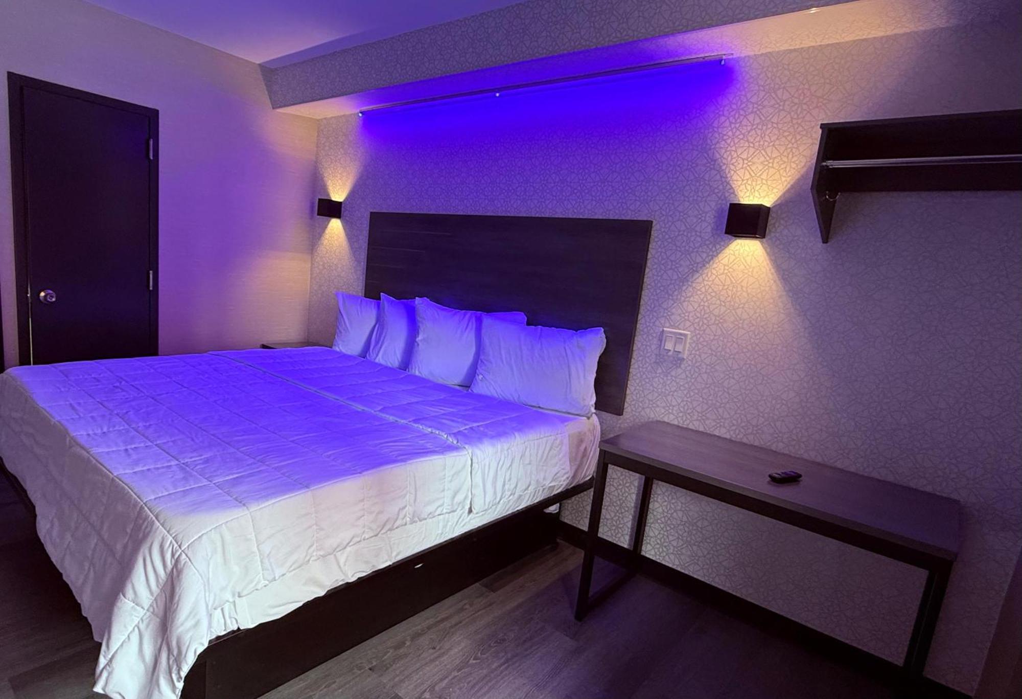 The Vine Hotel Bronx New New York Exterior photo